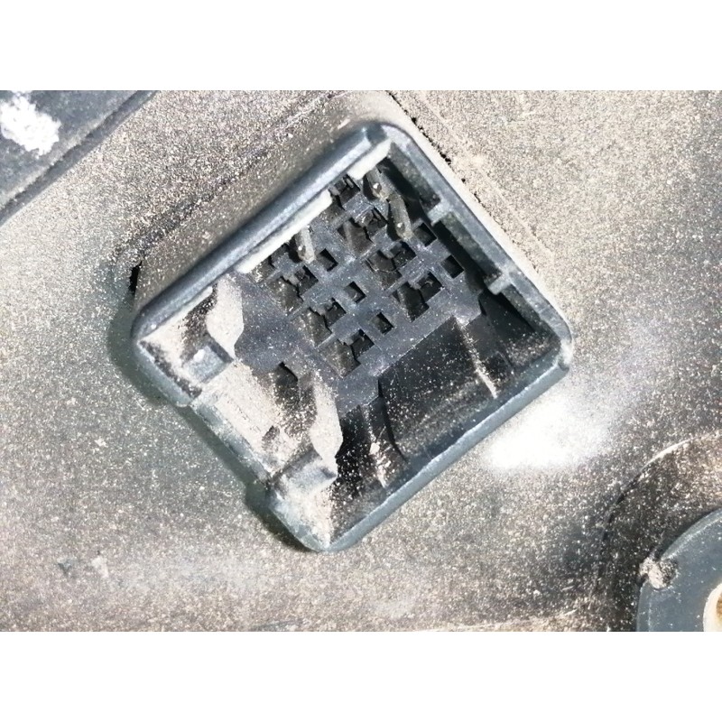 Recambio de retrovisor derecho para kia shuma ii 1.6 rs 5 berlina referencia OEM IAM   