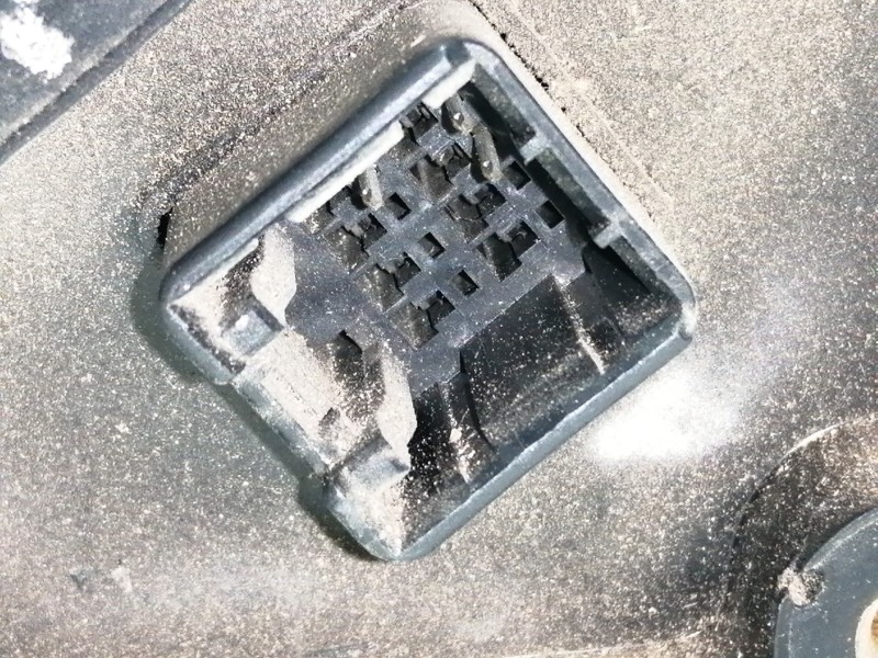 Recambio de retrovisor derecho para kia shuma ii 1.6 rs 5 berlina referencia OEM IAM   