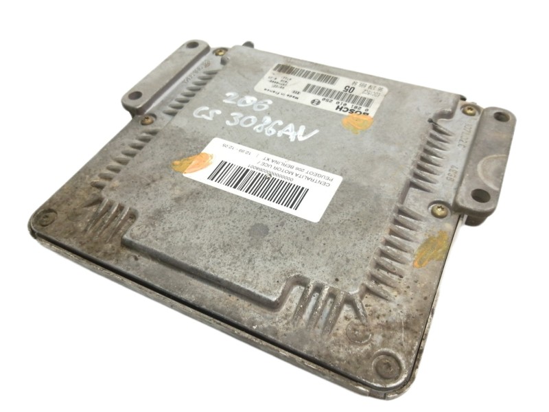 Recambio de centralita motor uce para peugeot 206 berlina xt referencia OEM IAM 0281010250  