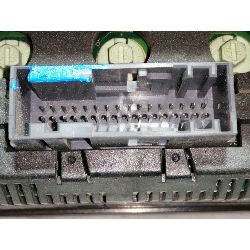 Recambio de pantalla multifuncion para opel combo (corsa c) tour cosmo referencia OEM IAM 13242079 281174360 565412769