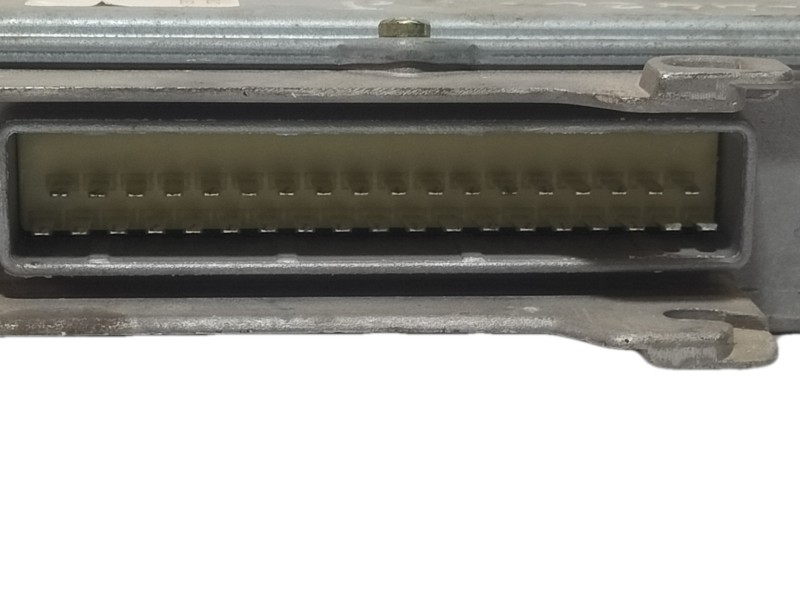 Recambio de centralita motor uce para citroën saxo 1.1 image referencia OEM IAM 0261203736  