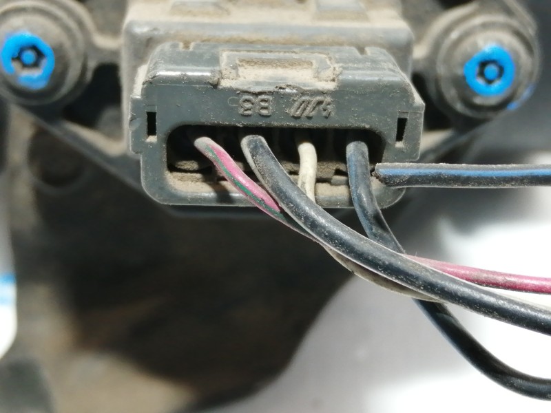 Recambio de caudalimetro para kia shuma ii 1.6 rs 5 berlina referencia OEM IAM 0K08013210 M280217105 