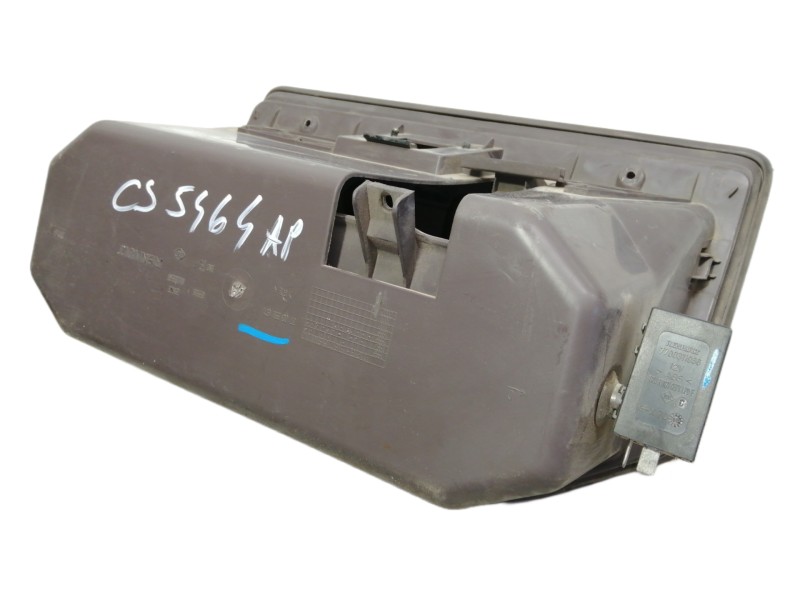 Recambio de guantera para renault master desde ´98 2.5 diesel referencia OEM IAM 7700351871 770084117 