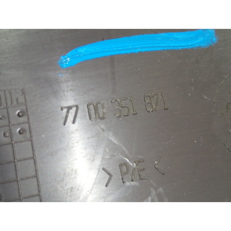 Recambio de guantera para renault master desde ´98 2.5 diesel referencia OEM IAM 7700351871 770084117 