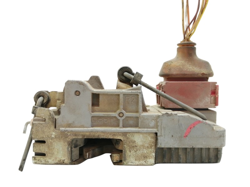 Recambio de cerradura puerta delantera derecha para peugeot 406 berlina (s1/s2) svdt referencia OEM IAM   