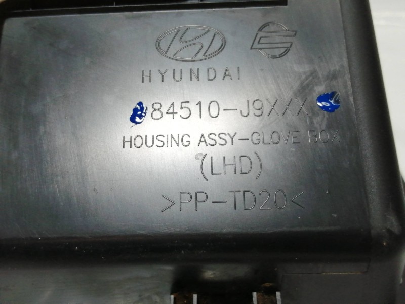 Recambio de guantera para hyundai kona sle 2wd referencia OEM IAM 84510J9XXX  
