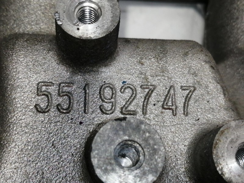 Recambio de colector admision para opel zafira b cosmo referencia OEM IAM 55192747 A50215 