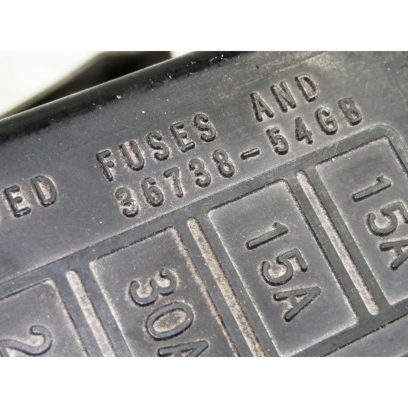 Recambio de caja reles / fusibles para suzuki ignis rm (mh) básico referencia OEM IAM 3673854GB  