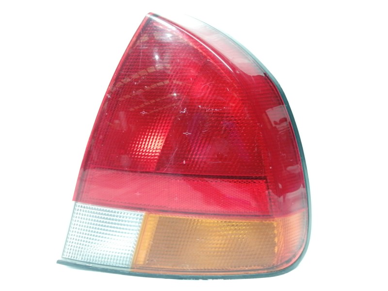 Recambio de piloto trasero derecho para mitsubishi carisma berina 5 (da0) 1600 glx referencia OEM IAM 29212201  