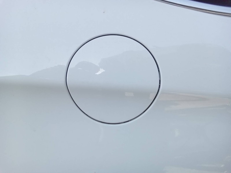 Recambio de tapa exterior combustible para citroën c4 lim. collection referencia OEM IAM 9687310880 806650 9651690280