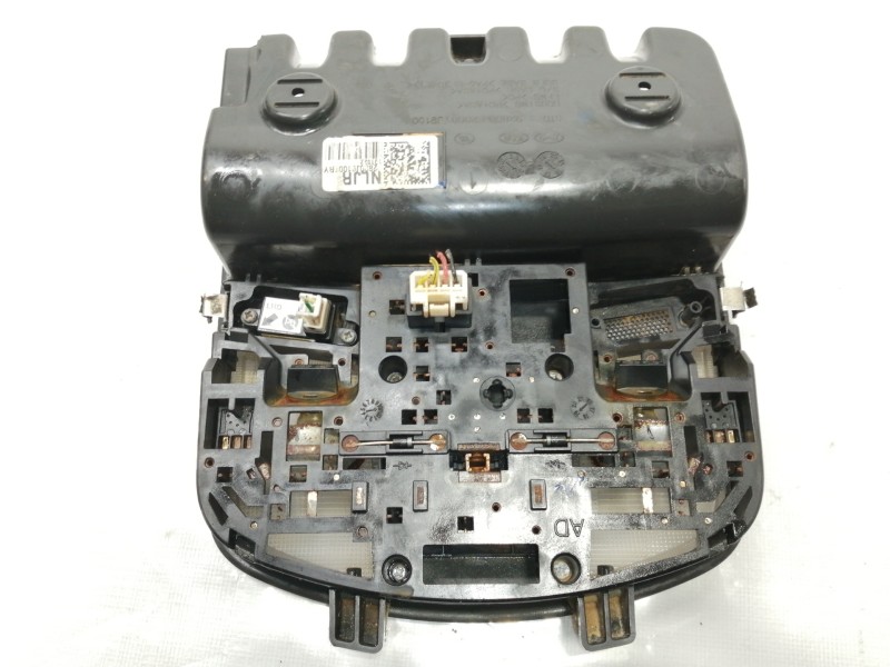 Recambio de luz interior para hyundai kona sle 2wd referencia OEM IAM 92800F2000  