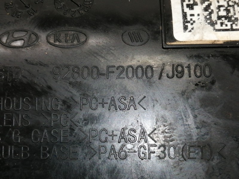 Recambio de luz interior para hyundai kona sle 2wd referencia OEM IAM 92800F2000  