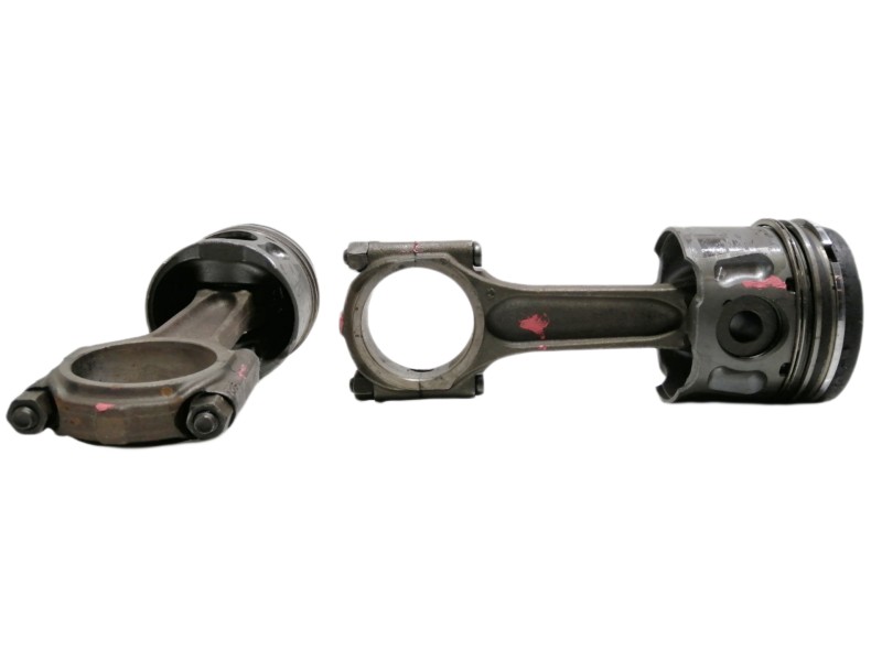 Recambio de piston para peugeot 308 gt referencia OEM IAM C2410904  