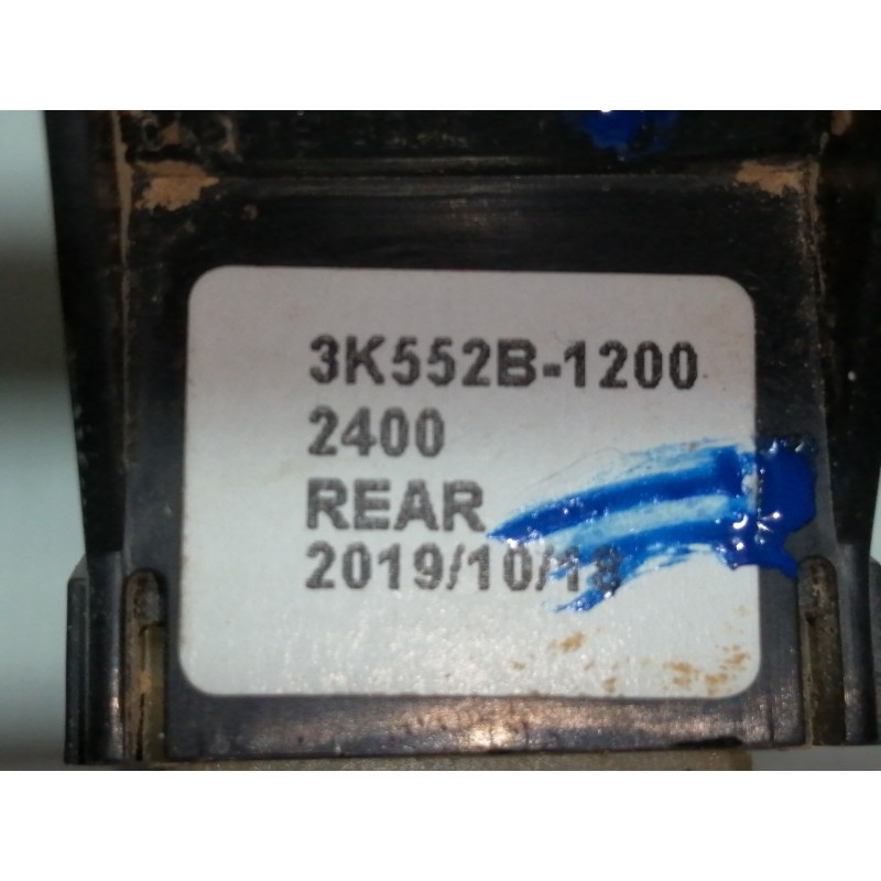 Recambio de mando elevalunas delantero derecho para hyundai kona sle 2wd referencia OEM IAM 3K552B1200  