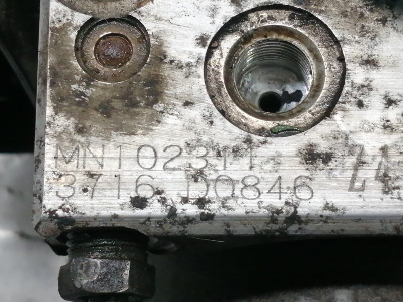 Recambio de abs para mitsubishi outlander (cu0w) 2.0 4wd referencia OEM IAM MN102311 D602371434150 MB44WDE37141 3716D0846 