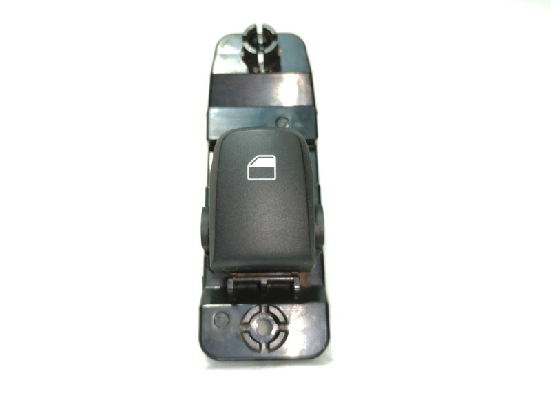 Recambio de mando elevalunas trasero izquierdo para hyundai kona sle 2wd referencia OEM IAM 3K552B1200  