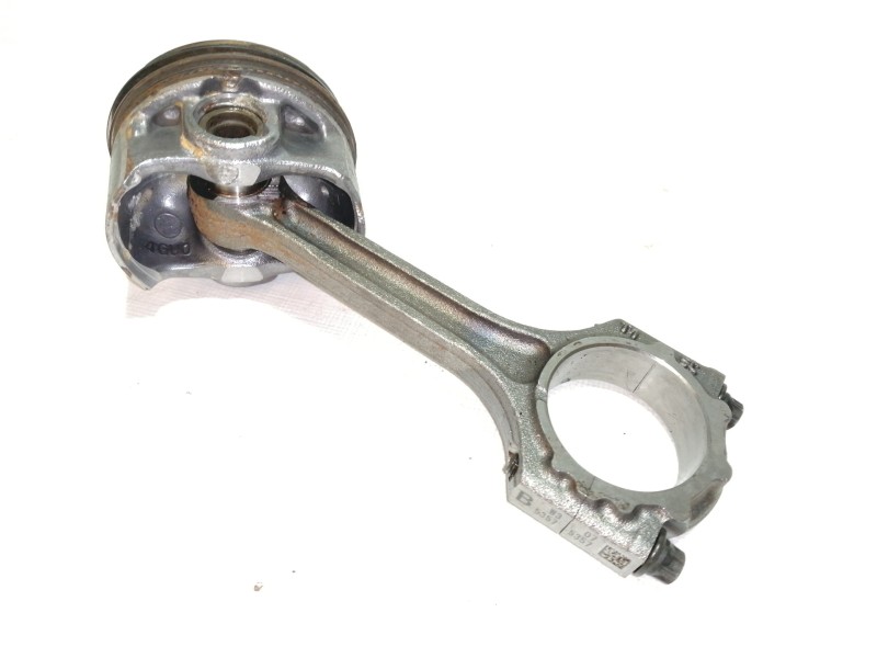 Recambio de piston para hyundai kona sle 2wd referencia OEM IAM 4GUO  