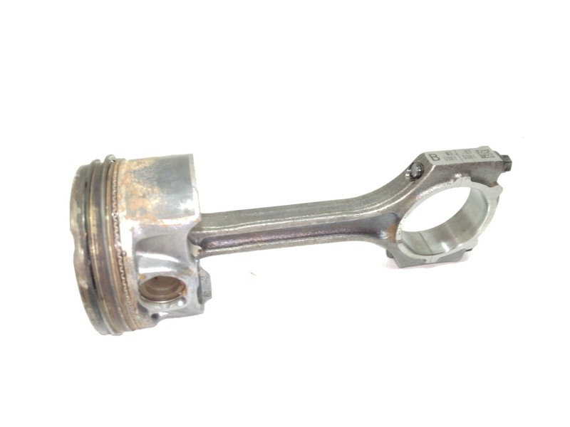 Recambio de piston para hyundai kona sle 2wd referencia OEM IAM 4GUO  