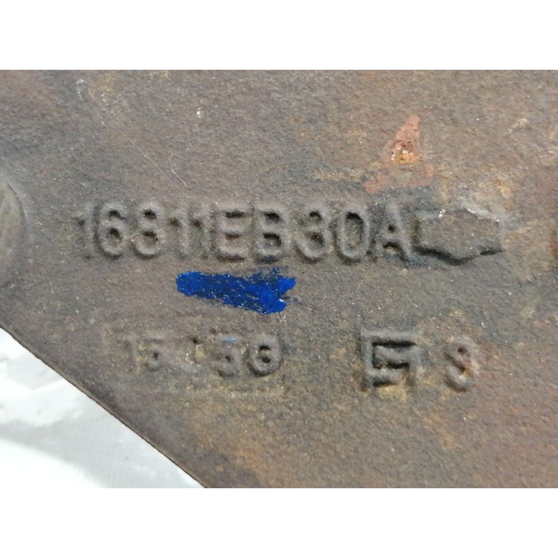 Recambio de soporte bomba inyeccion para nissan pathfinder (r51) 2.5 dci le referencia OEM IAM 16811EB30A  