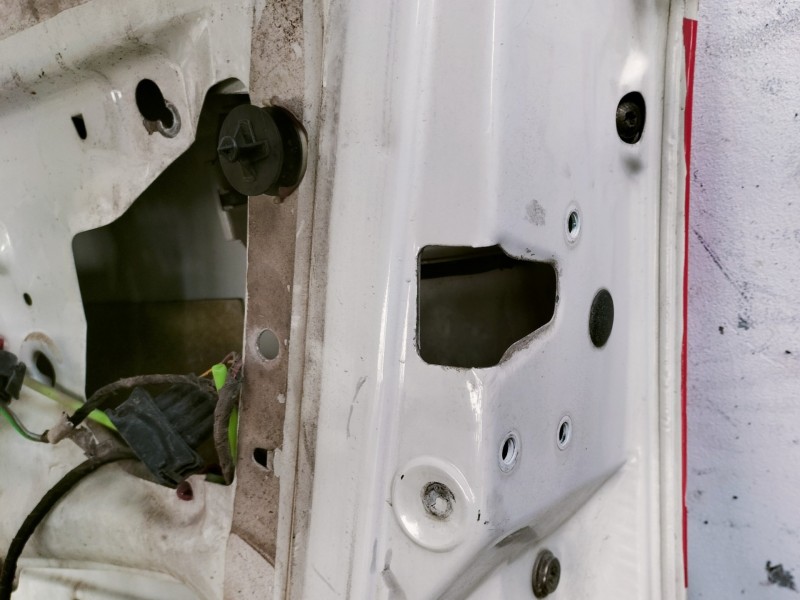 Recambio de puerta delantera derecha para volkswagen golf iii berlina (1h1) s referencia OEM IAM   