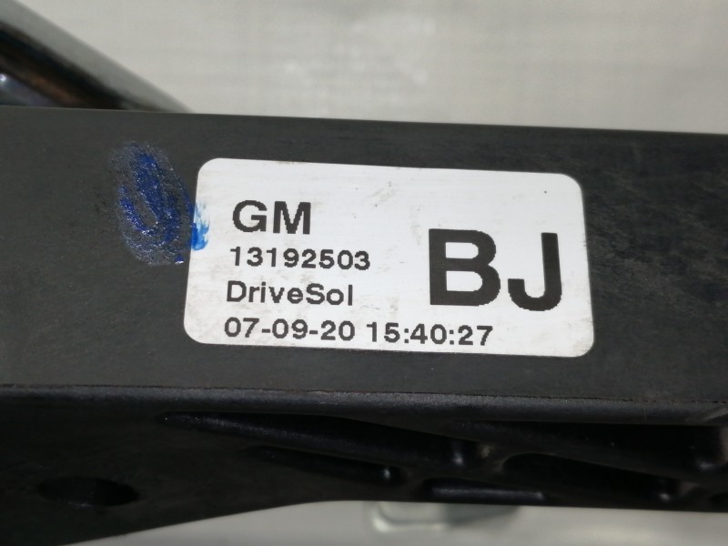 Recambio de pedal embrague para opel zafira b cosmo referencia OEM IAM 13192503  