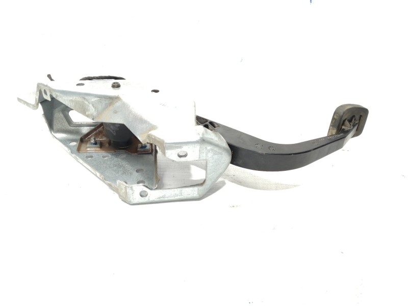 Recambio de pedal embrague para opel zafira b cosmo referencia OEM IAM 13192503  