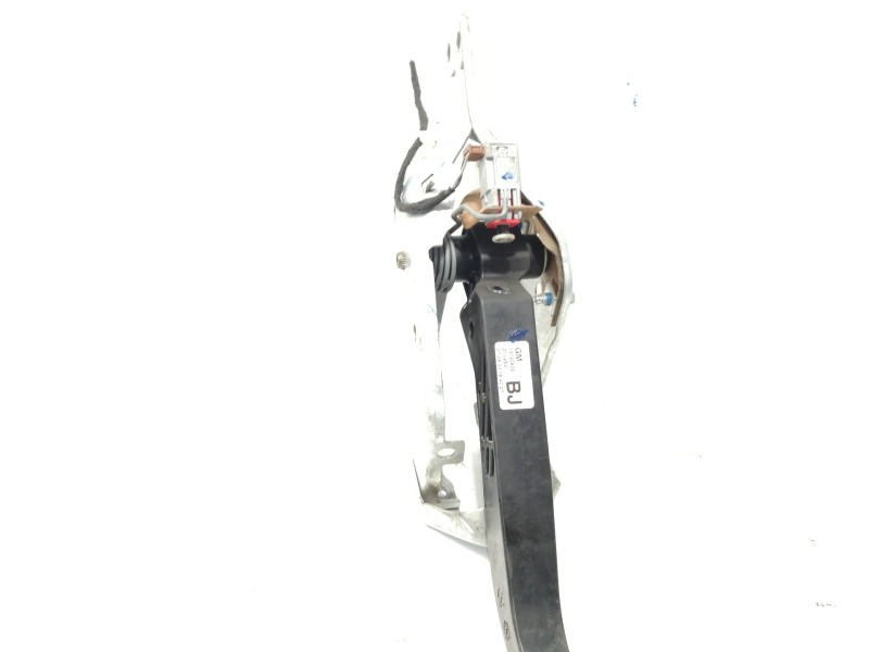 Recambio de pedal embrague para opel zafira b cosmo referencia OEM IAM 13192503  