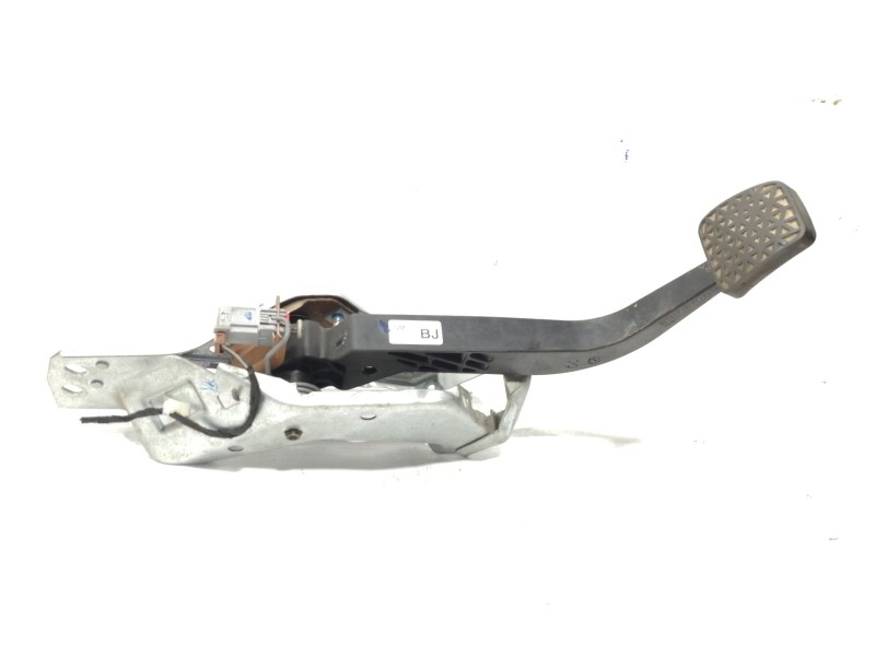 Recambio de pedal embrague para opel zafira b cosmo referencia OEM IAM 13192503  