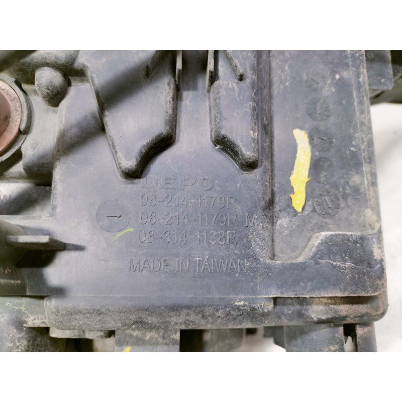 Recambio de faro derecho para mitsubishi outlander (cu0w) 2.0 4wd referencia OEM IAM MN159575 PARA PULIR 082141179R 082141179RM 