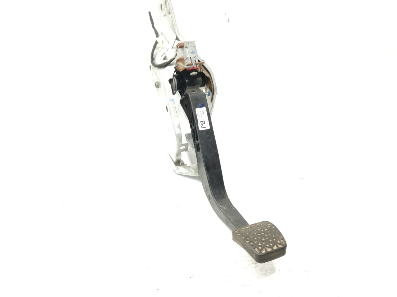 Recambio de pedal embrague para opel zafira b cosmo referencia OEM IAM 13192503  