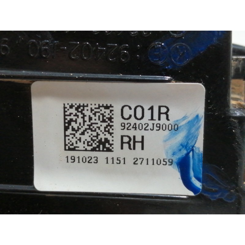 Recambio de piloto trasero derecho para hyundai kona sle 2wd referencia OEM IAM 92402J9000  