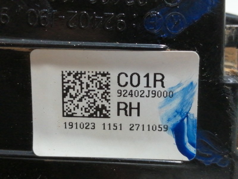 Recambio de piloto trasero derecho para hyundai kona sle 2wd referencia OEM IAM 92402J9000  