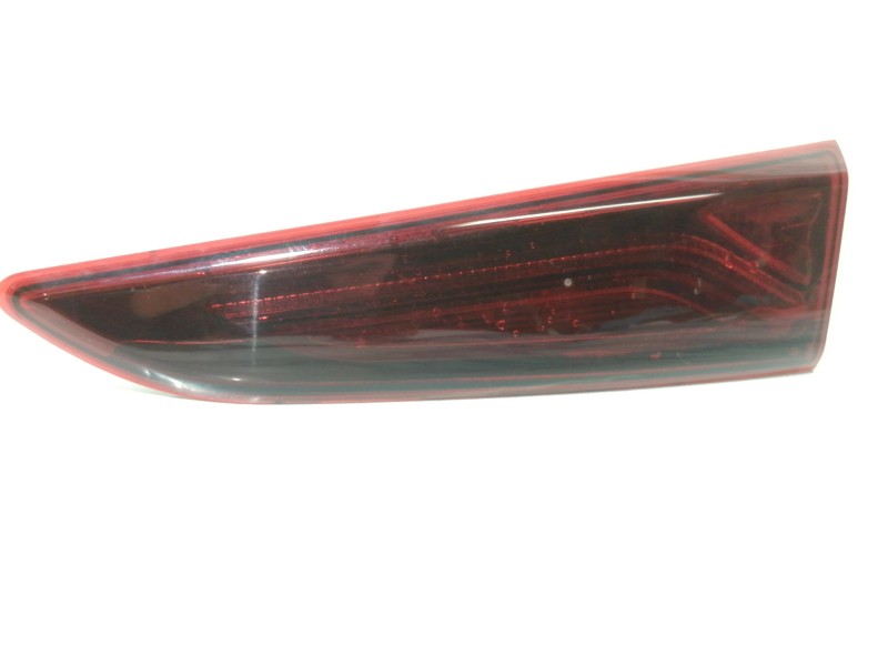 Recambio de piloto trasero derecho interior para hyundai kona sle 2wd referencia OEM IAM 92404J9000  