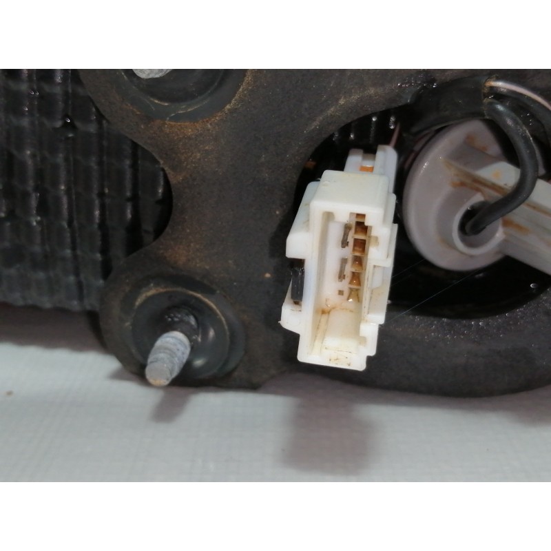 Recambio de piloto trasero derecho interior para hyundai kona sle 2wd referencia OEM IAM 92404J9000  