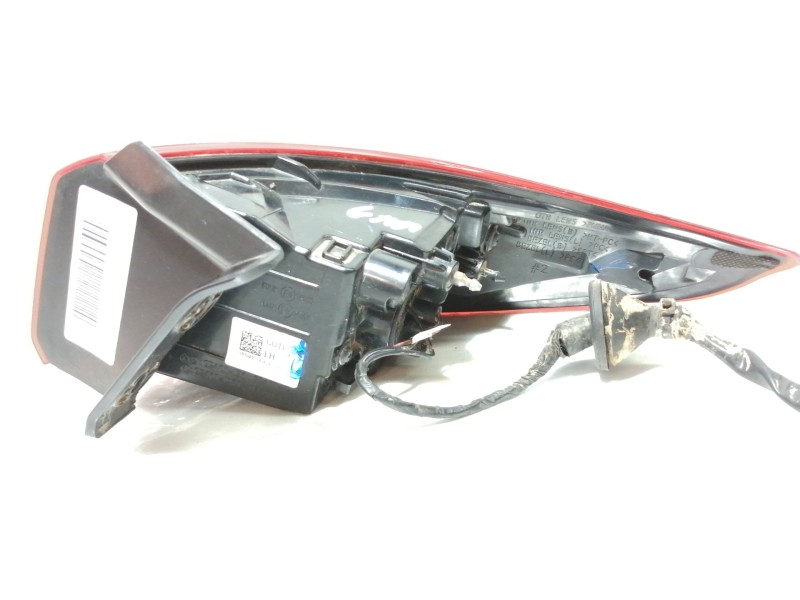 Recambio de piloto trasero izquierdo para hyundai kona sle 2wd referencia OEM IAM 92401J9000  