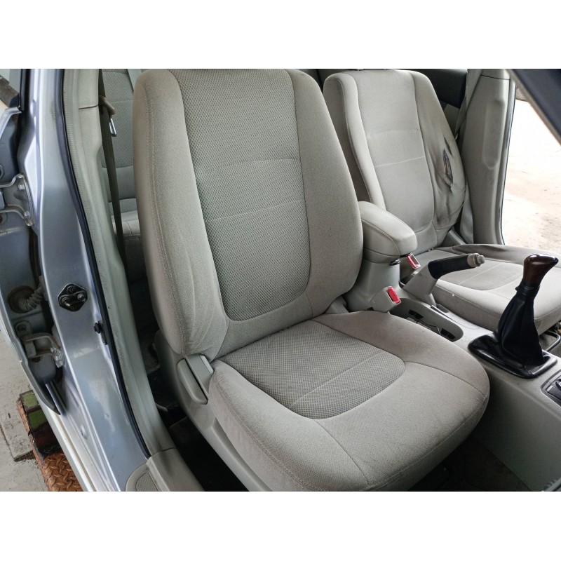 Recambio de asiento delantero derecho para kia cerato 2.0 turbodiesel cat referencia OEM IAM   