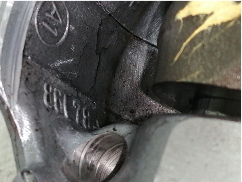 Recambio de piston para toyota corolla verso (r1) 2.2 d-4d luna referencia OEM IAM 86L78  