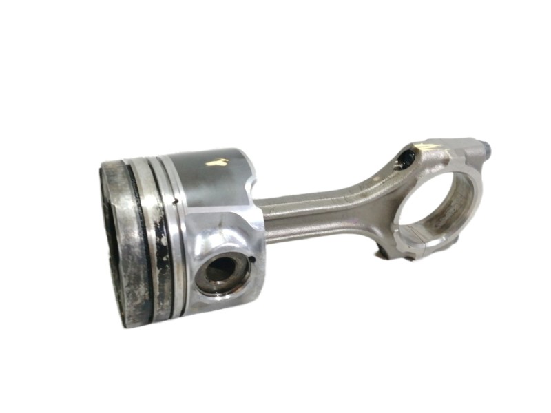 Recambio de piston para toyota corolla verso (r1) 2.2 d-4d luna referencia OEM IAM 86L78  