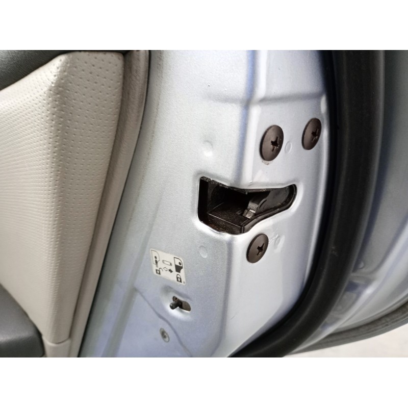 Recambio de cerradura puerta trasera derecha para kia cerato 2.0 turbodiesel cat referencia OEM IAM   