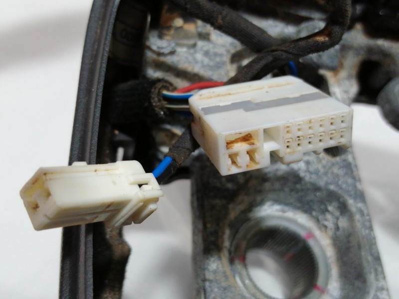 Recambio de volante para hyundai kona sle 2wd referencia OEM IAM 96720J9620TMT  