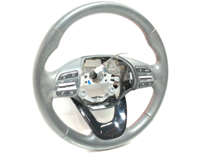 Recambio de volante para hyundai kona sle 2wd referencia OEM IAM 96720J9620TMT  