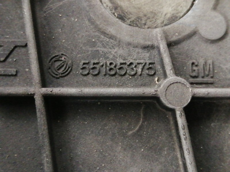 Recambio de tapa distribucion para opel corsa d cosmo referencia OEM IAM 55185375  