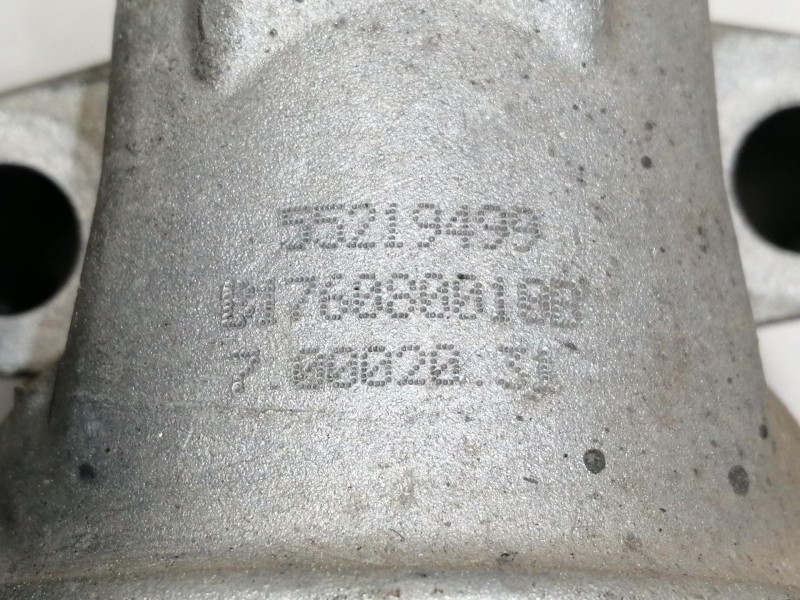 Recambio de valvula egr para opel corsa d cosmo referencia OEM IAM 55219499  