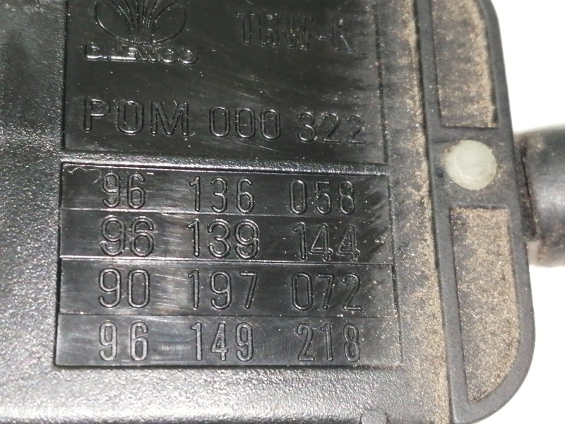 Recambio de mando limpia para daewoo nexia acro referencia OEM IAM 96136058  