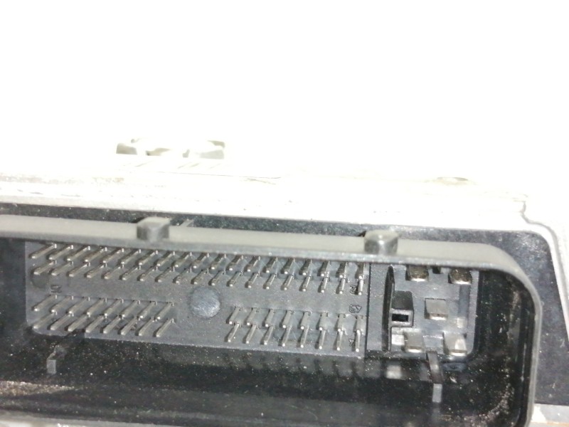 Recambio de centralita motor uce para seat ibiza (6j5) emoción referencia OEM IAM 03E906019R  