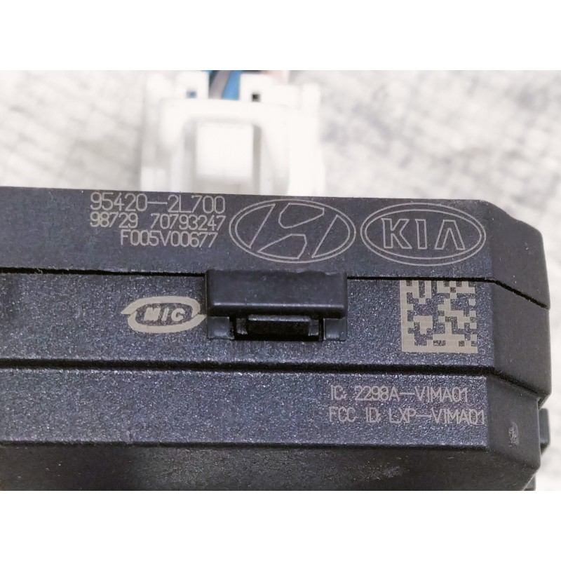Recambio de centralita inmovilizador para hyundai i30 classic referencia OEM IAM 954202L700 F005V00677 