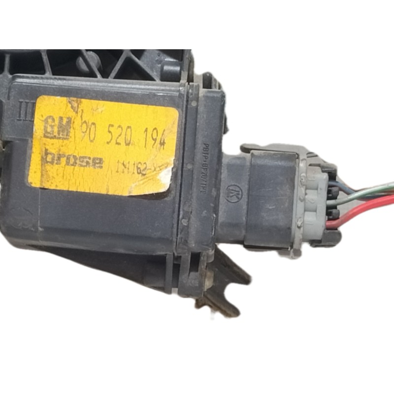 Recambio de elevalunas delantero derecho para opel corsa b city referencia OEM IAM 90520194  