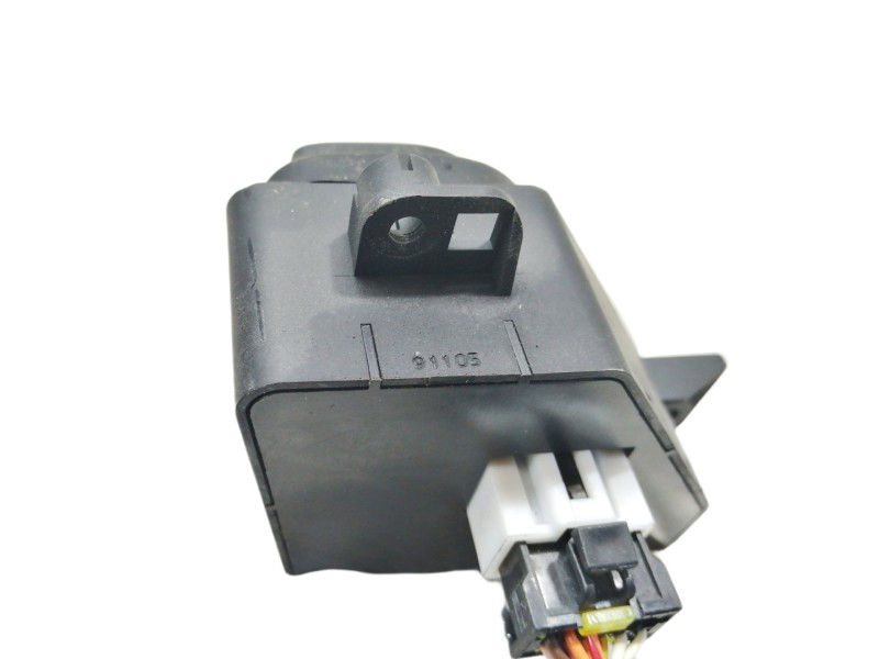 Recambio de interruptor para hyundai i30 classic referencia OEM IAM 937702L000  