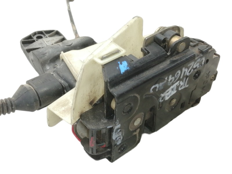 Recambio de cerradura puerta trasera izquierda para volkswagen passat berlina (3b2) comfortline referencia OEM IAM 3B0837867  