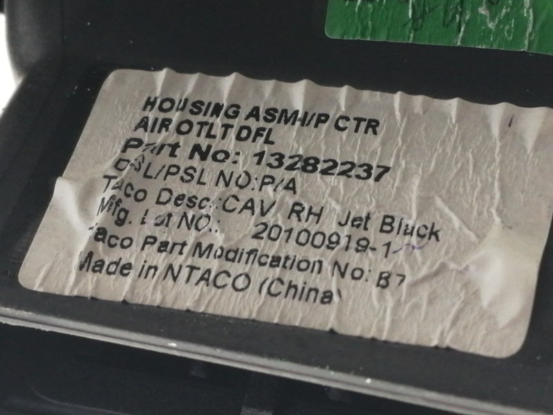 Recambio de rejilla aireadora para opel insignia sports tourer 2.0 16v cdti referencia OEM IAM 495050031 13321693 / 13282235 132